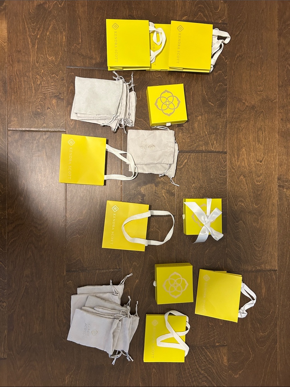 Kendra Scott Yellow Gift Boxes and Cream Pouches Set